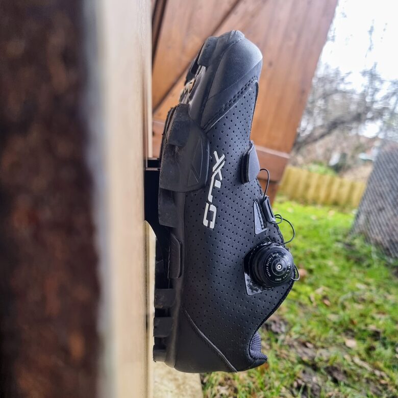SPD Schuhe Wandhalter