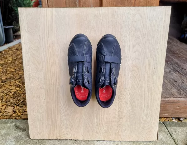 Schuh Wandhalterung